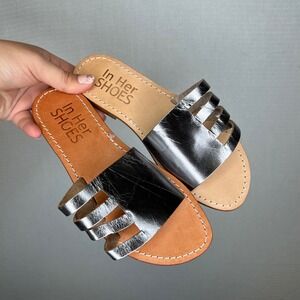 In Her Shoes Amalfi Coast Leather Silver Strappy Slide Sandals Size 35 / 5